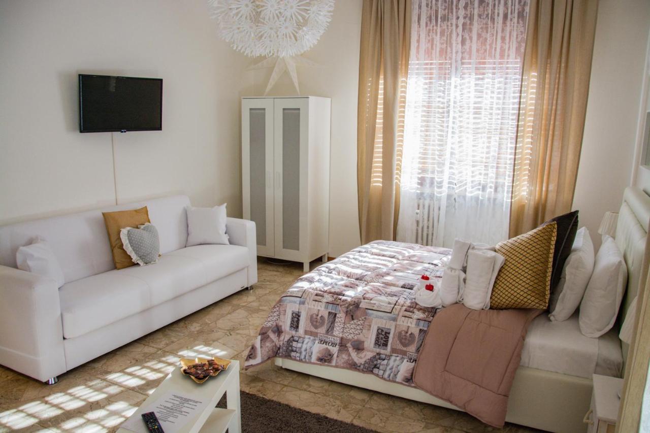 Guest House Piazza Isolo Verona Exteriör bild